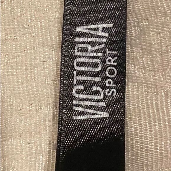 Victoria’s Secret The Player Sports Bra Size Small - Picture 4 of 14